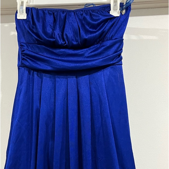 Lovely Blue Dress - Picture 3 of 7